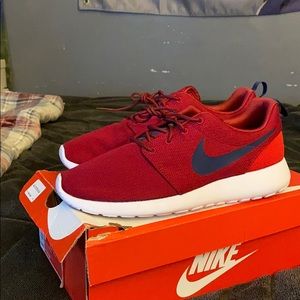 Nike Roshe run classic